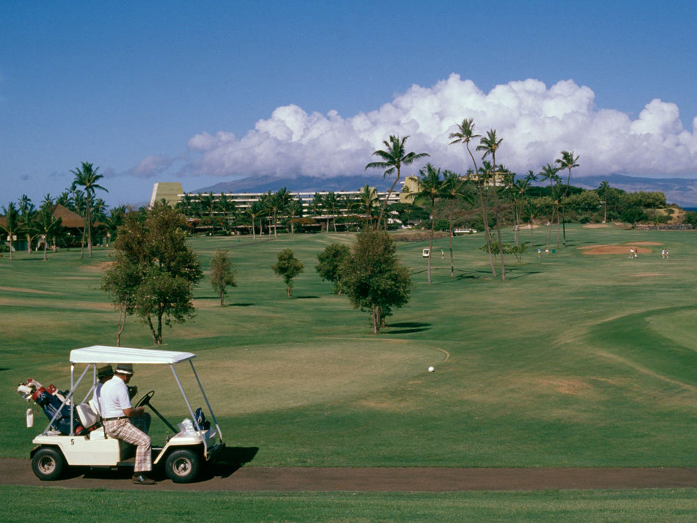 Why you should walk (not cart) the golf course