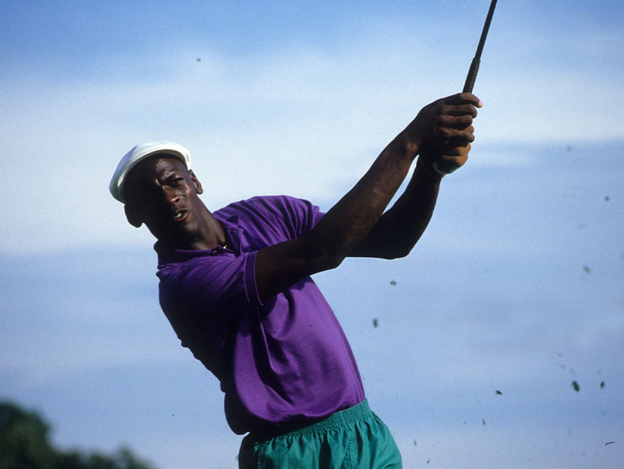 Michael Jordan’s incredible golf style in the ’90s