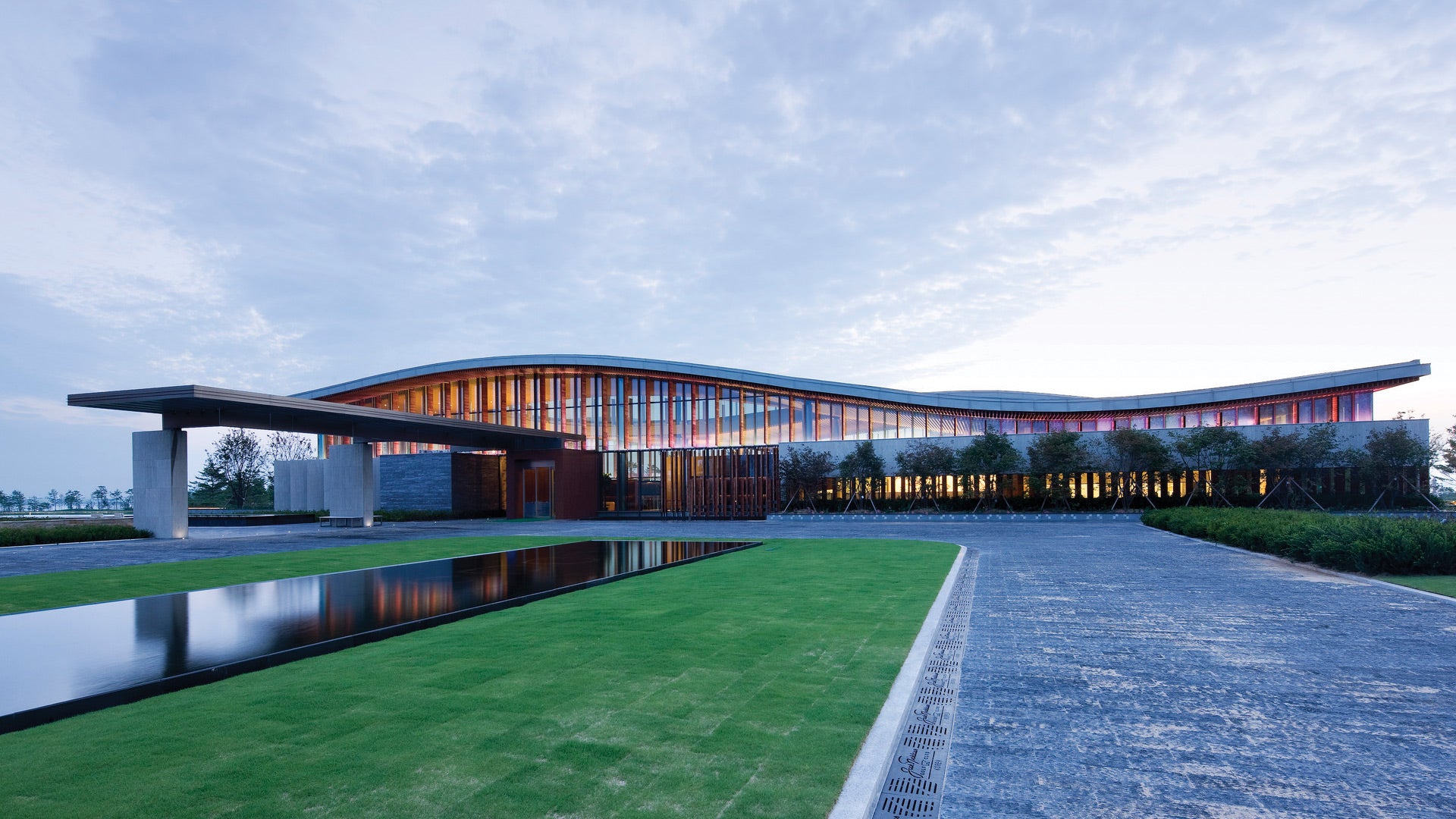 Top 10 golf clubhouses in the world